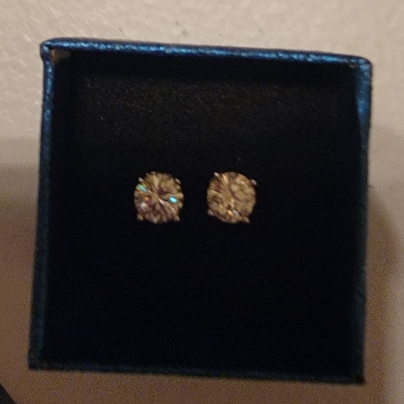 Boutique Jewelry - Moissanite Silver Stud Earrings.